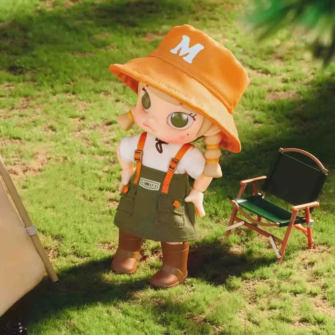 Boneco de ação MOLLY Go Camping