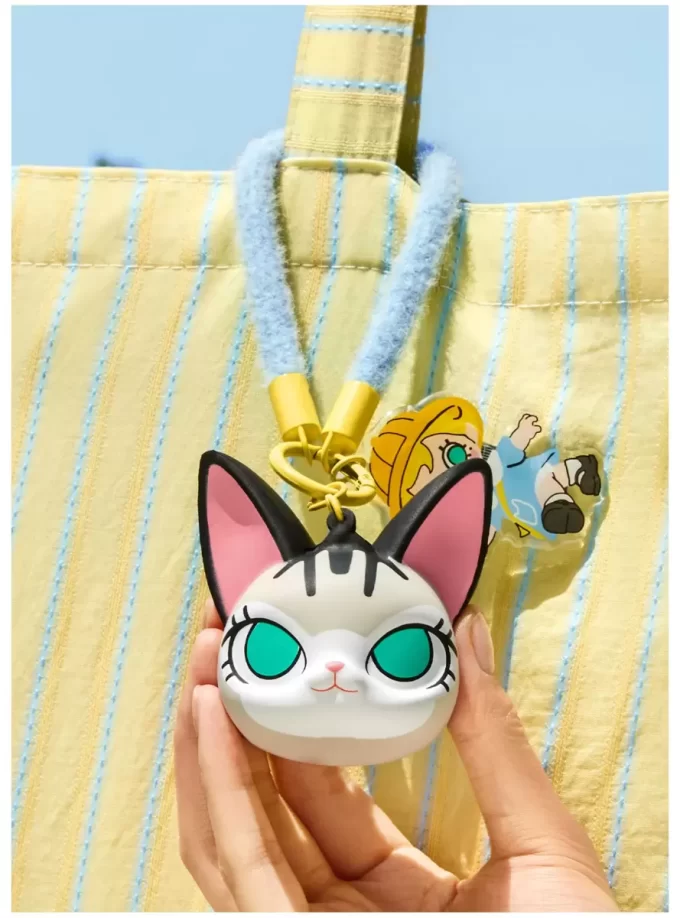 Caixa surpresa com pingente de pitada da série Baby Molly e Baby Tabby