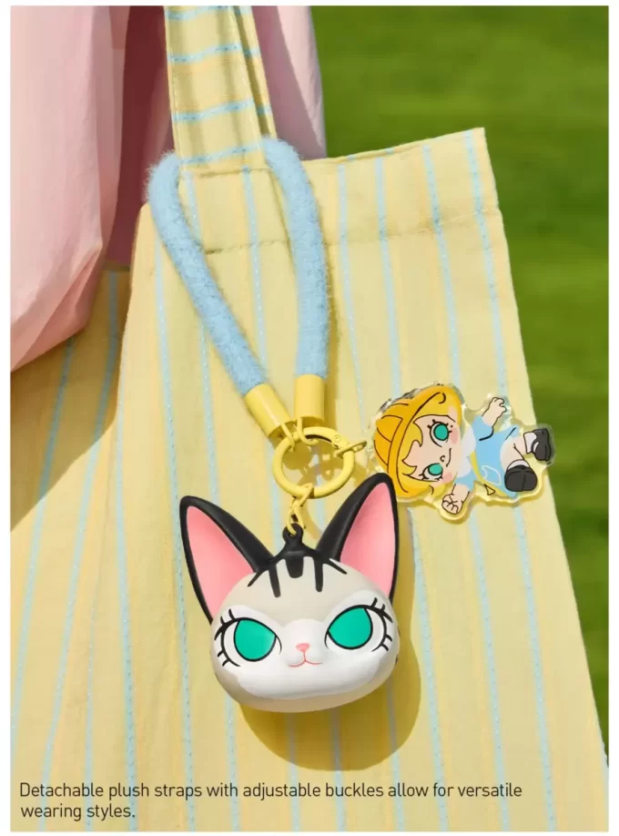 Caixa surpresa com pingente de pitada da série Baby Molly e Baby Tabby