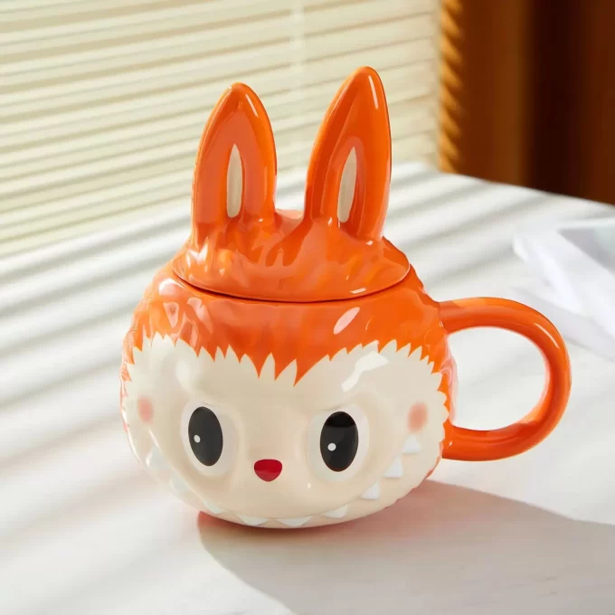 LABUBU Originals – Caneca Laranja Perfilada