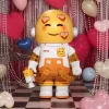 MEGA SPACE MOLLY 100% × Série Emoji™
