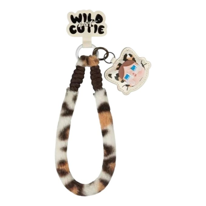Pingente de telefone Crybaby Wild but Cuteie “Vintage Cute”