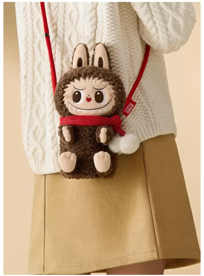 Série Clássica THE MONSTERS – Bolsa de Ombro com Boneca de Pelúcia
