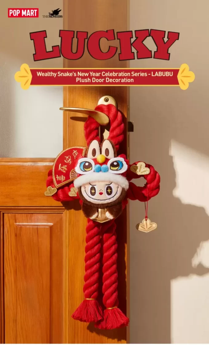 Série de Celebração de Ano Novo da Wealthy Snake – Decoração de Porta de Pelúcia LABUBU