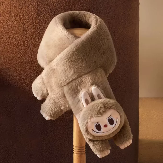 Série de férias quentinhas e fofas – Cachecol de pelúcia LABUBU