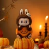 Série Happy Halloween Party – Pingente de pelúcia de vinil com abóbora sentada