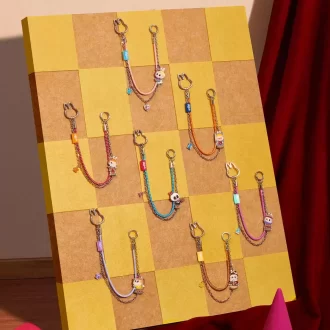Série Let’s Checkmate dos MONSTROS – Caixa Cega Pingente